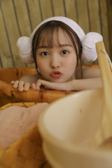WWW亚洲精品久久久乳
